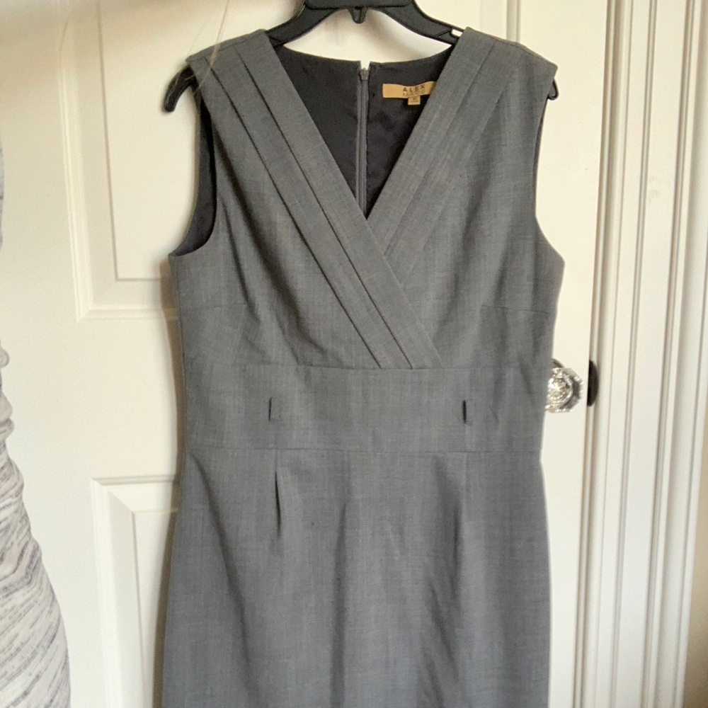 ALEX MARIE formal dress
